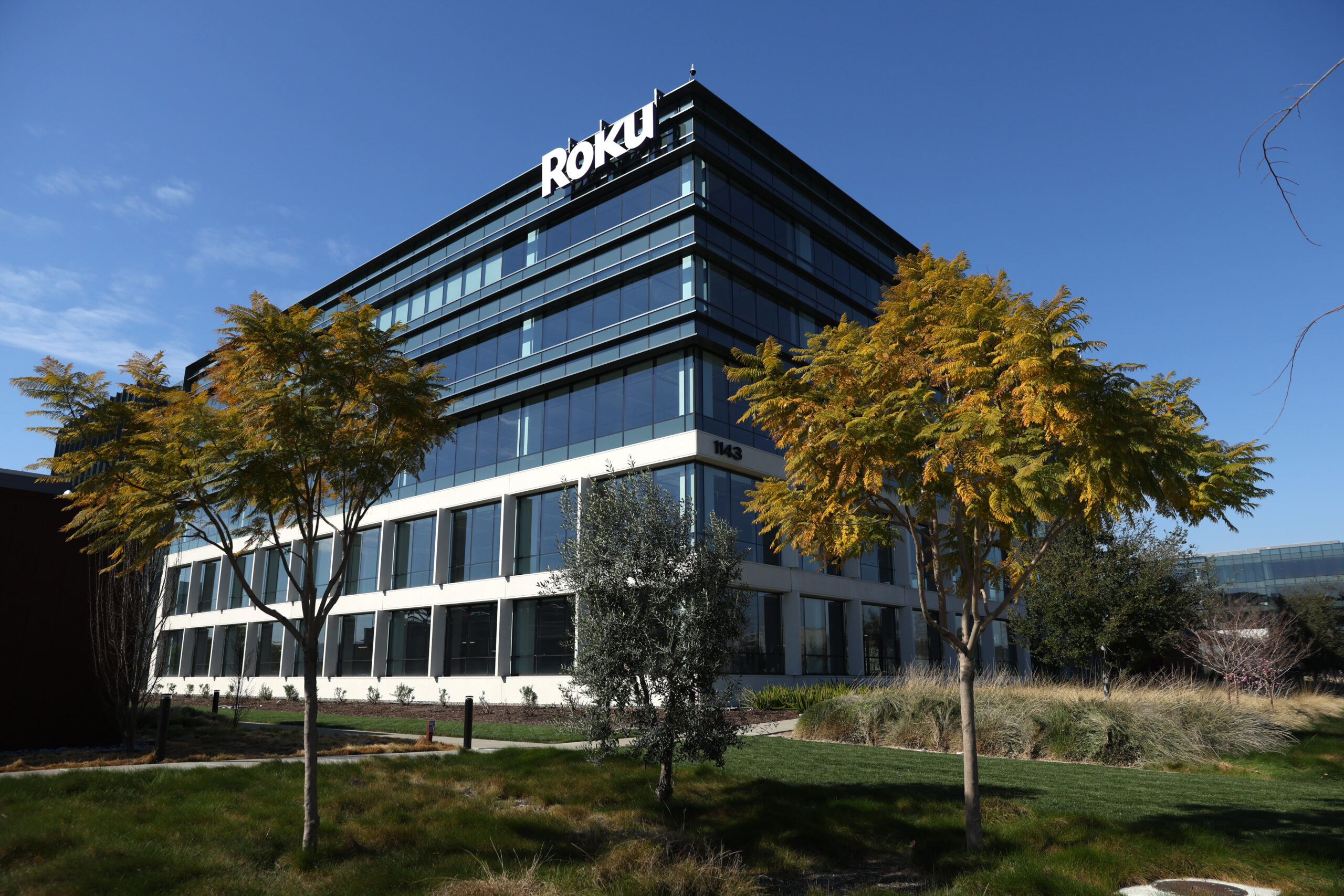 Fox’s $22 Billion Roku Acquisition: A Streaming Pivot That Has Wall Street Asking Questions