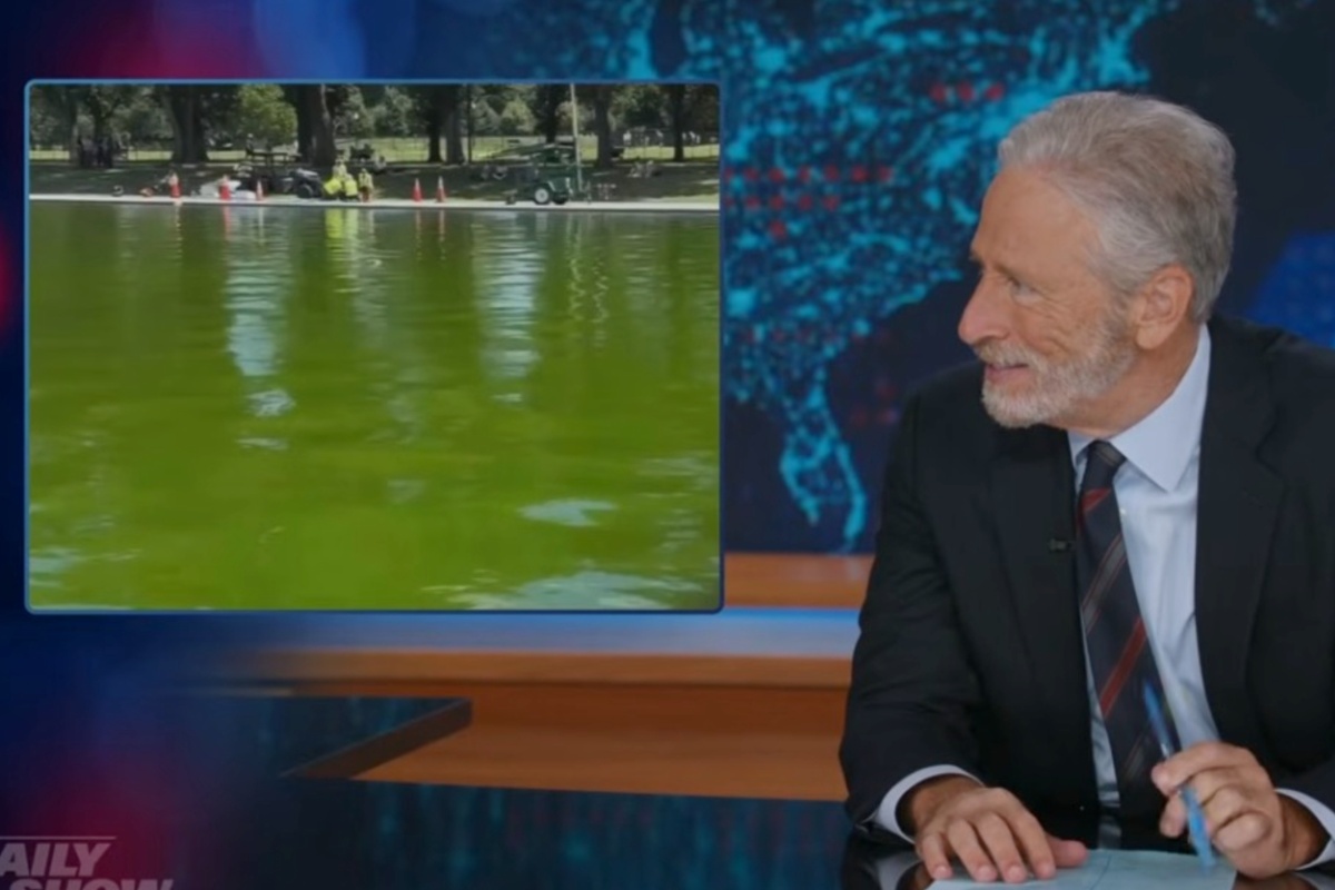 The Mountain Dew Monument: Jon Stewart Takes on the Reflecting Pool Algae Crisis