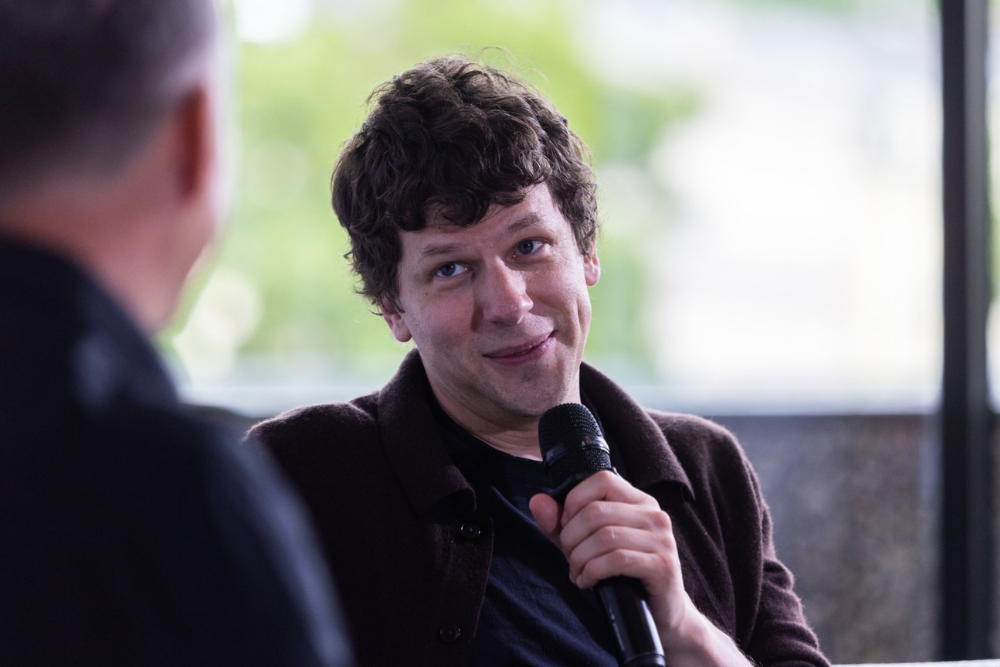 Jesse Eisenberg on Trump, AI, and His Film ‘The Debut’