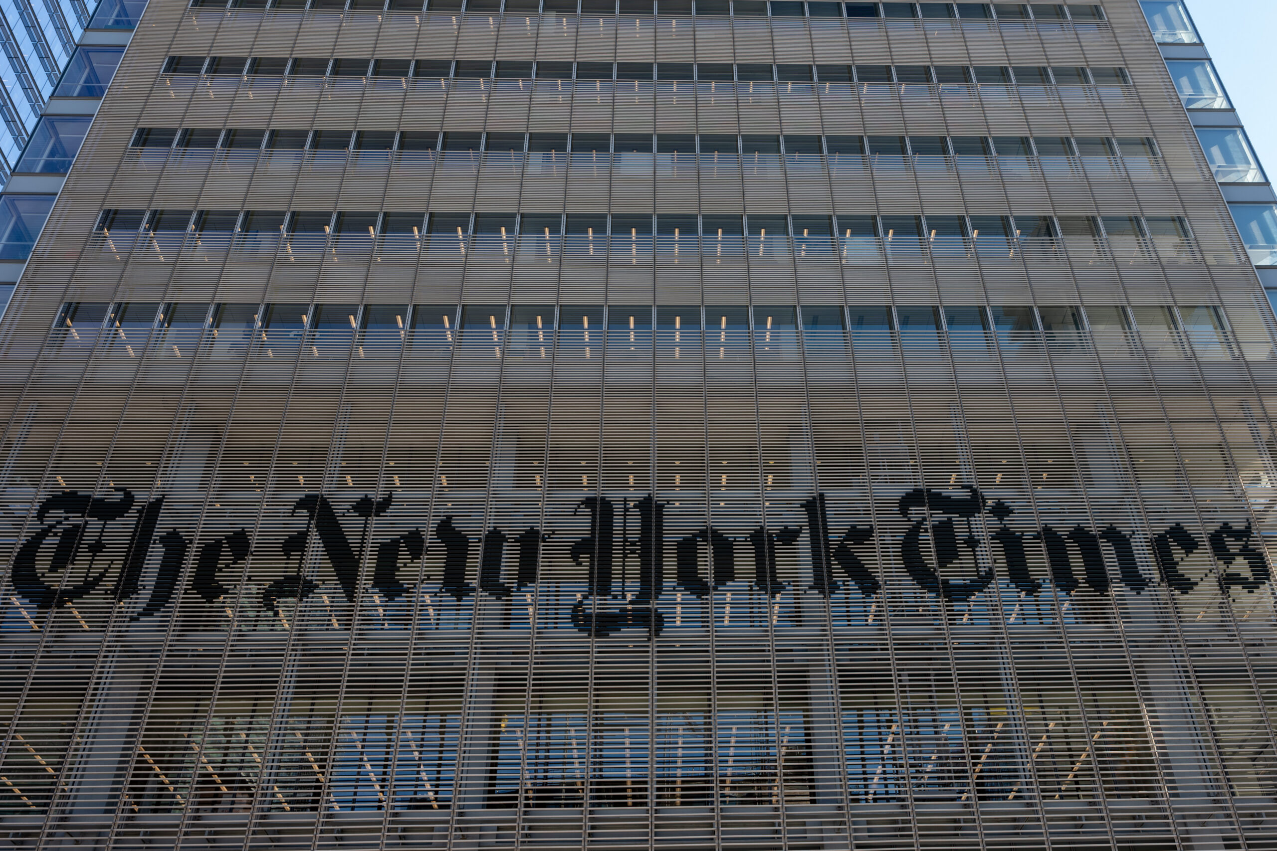 DOJ Subpoenas New York Times Journalists Over Air Force One Report