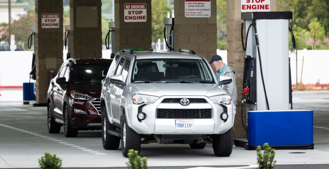 New Gas Taxes Spark Outcry – States Face Resistance Over Fuel Costs