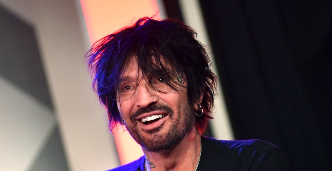 Tommy Lee on Motley Crue’s Addiction Struggles – A Legacy of Redemption and Survival