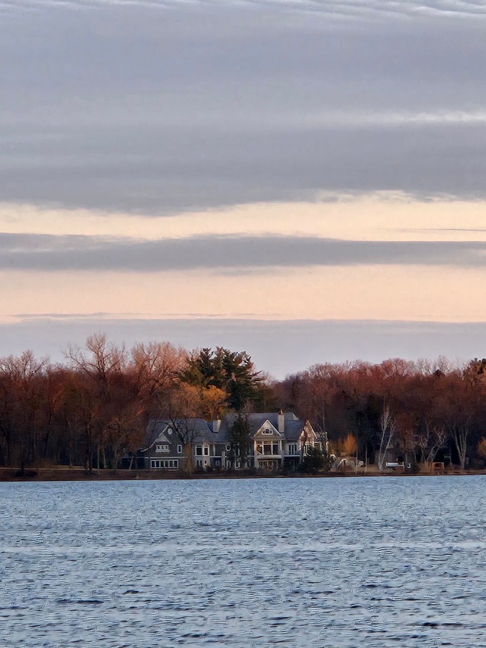 Craftsmanship on Cedar Crest: The $4.89 Million Lake Ozark Benchmark