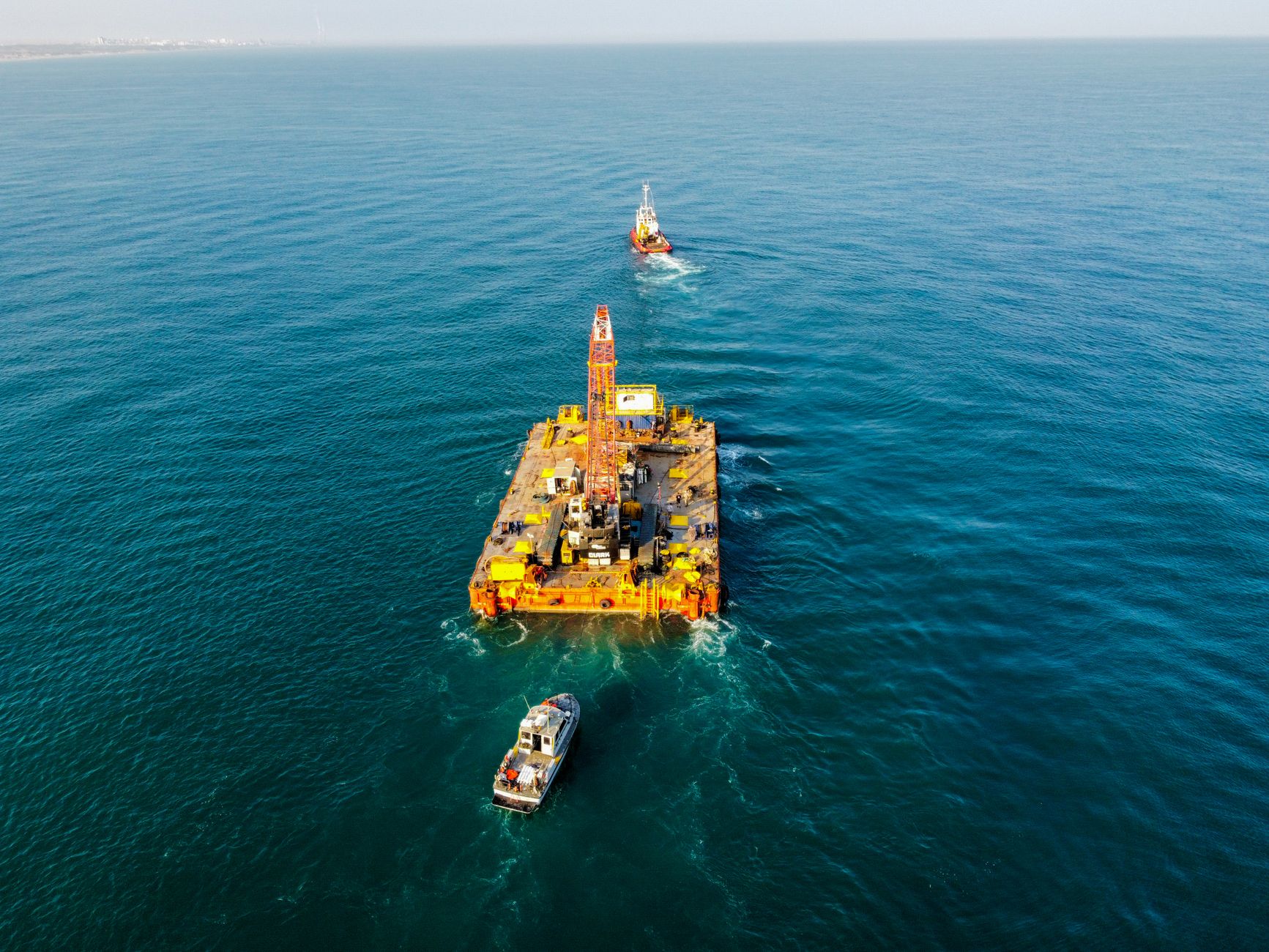 U.S. Conducting Stealth Operation to Transport Oil Through Hormuz