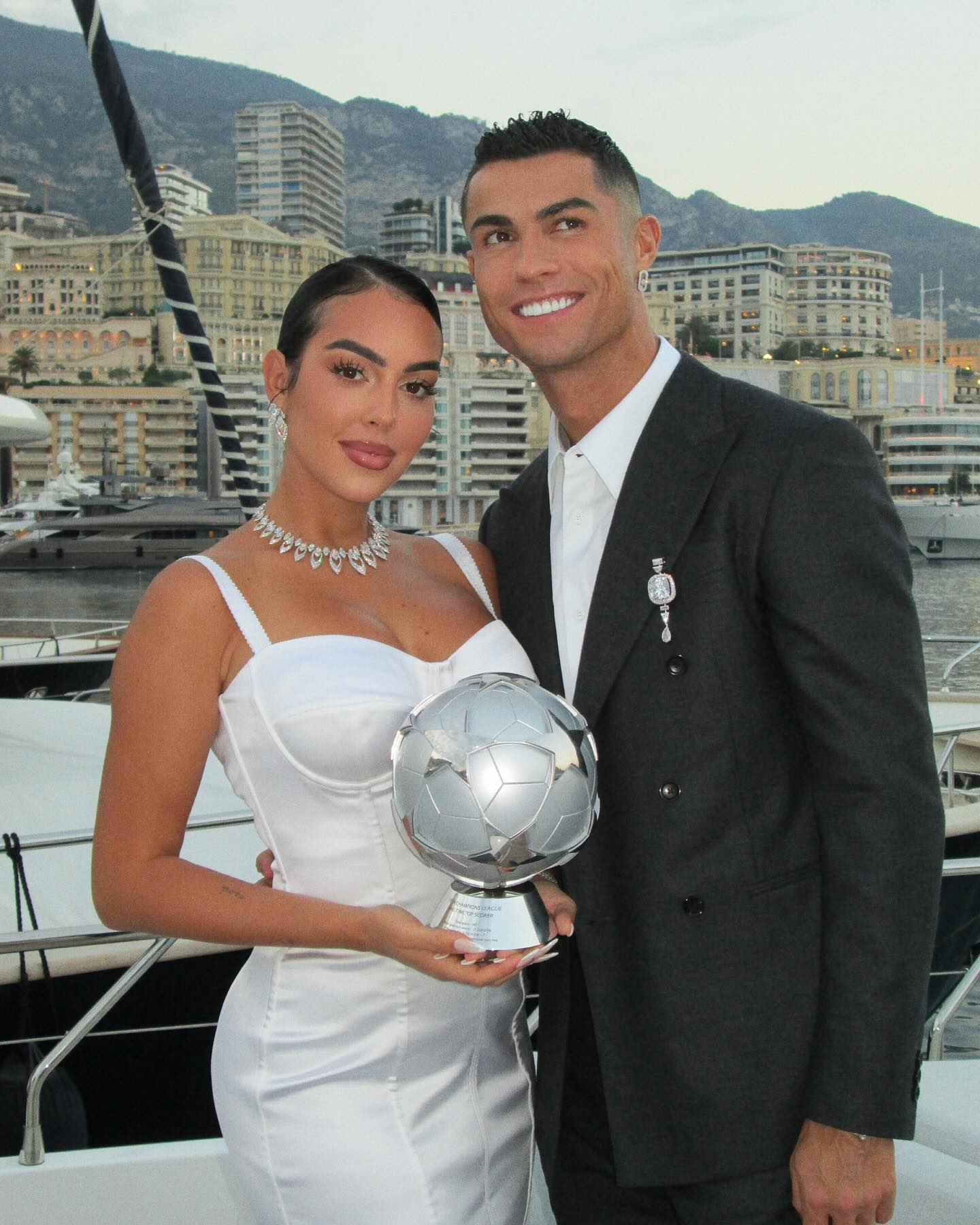 Cristiano Ronaldo and Georgina Rodríguez Marry in Private Ceremony